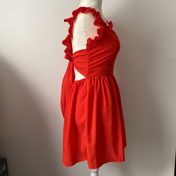 Red Sleeves Square Neckline Dress - Picture 6 of 11